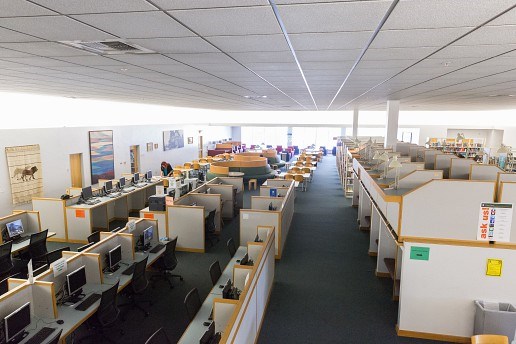 Els, La Verne Galeri